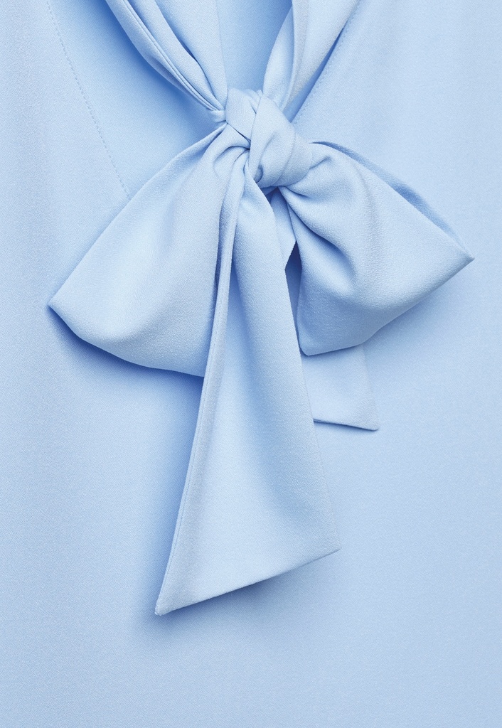 pussy-bow-detail.jpg