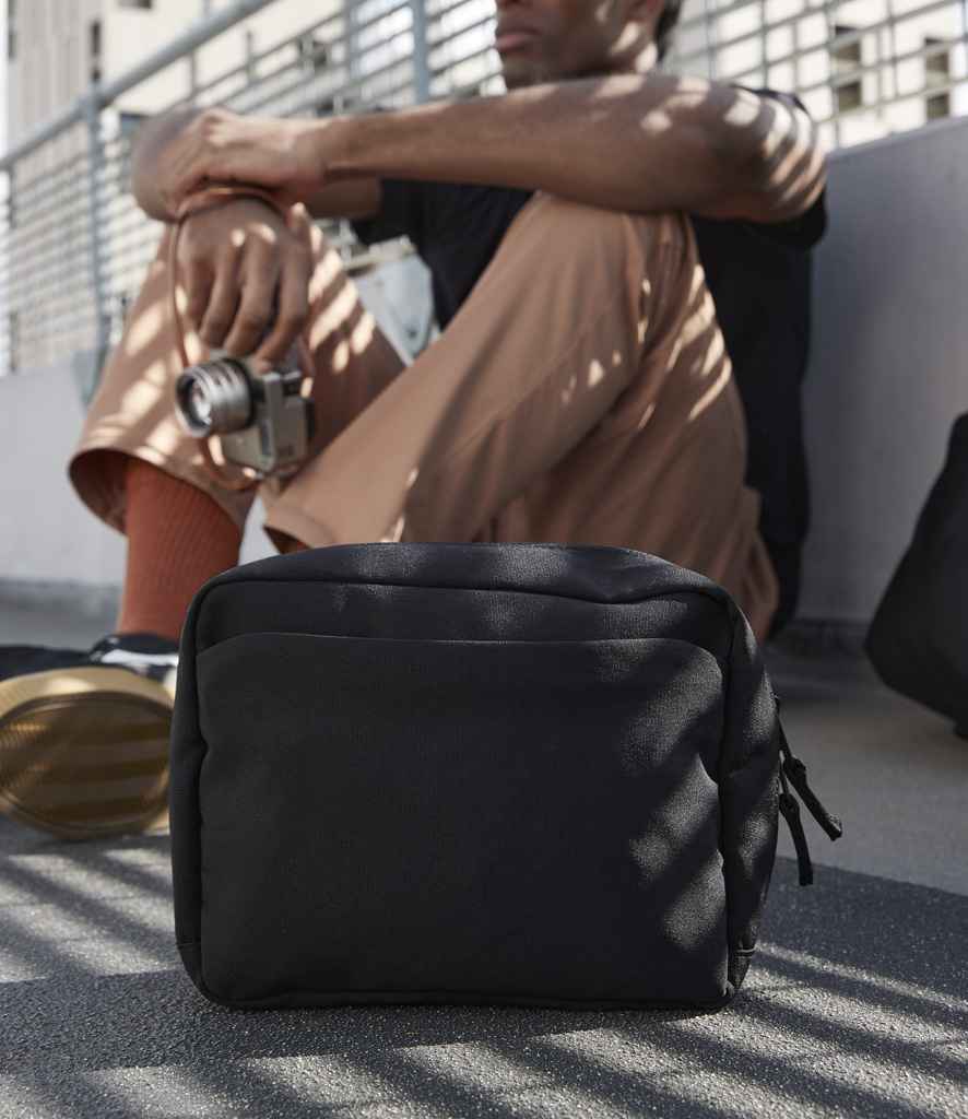 [QD272 BLK ONE] Quadra Stockholm Tech Organiser