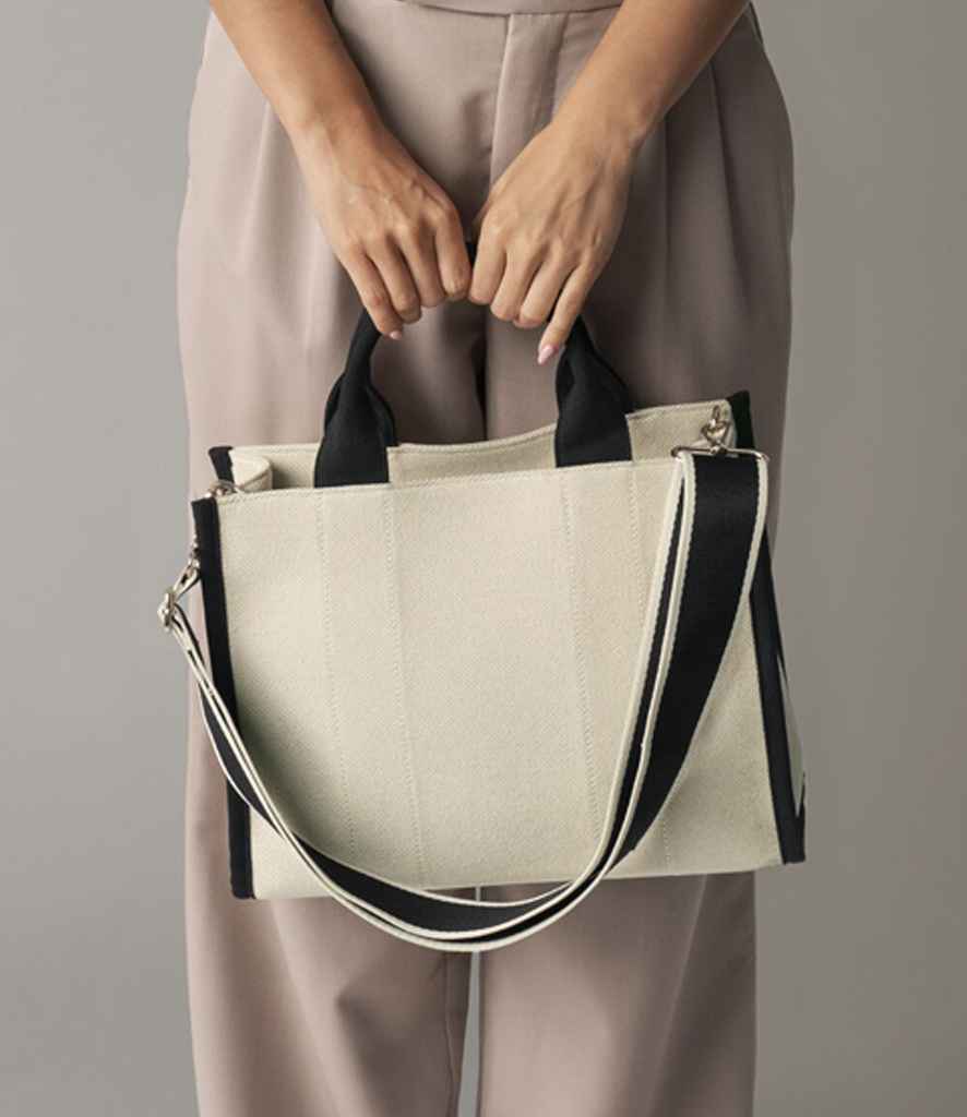 [QD632] Quadra Puerto Medium Tote Bag