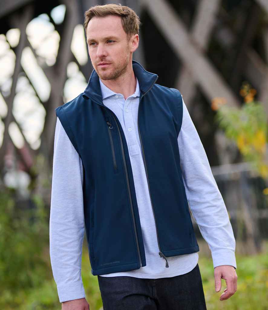 [RG2001] Regatta Honestly Made Recycled Soft Shell Bodywarmer