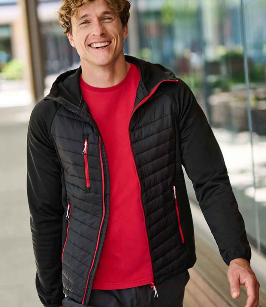 [RG666MBLK/CSRS] Regatta Navigate Hybrid Jacket (Black/Classic Red, Small)
