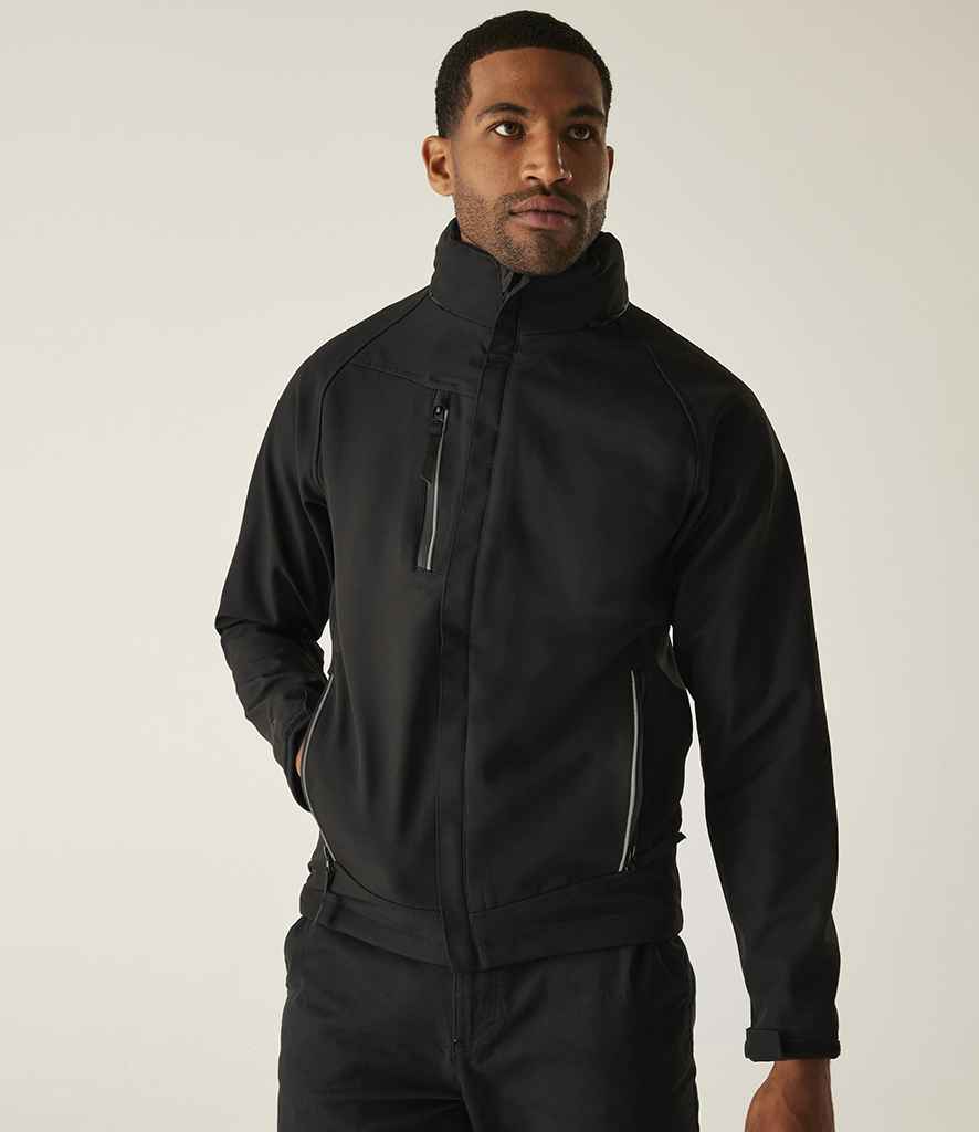 [RG164 BLK S] Regatta Apex Soft Shell Jacket (S, Black)