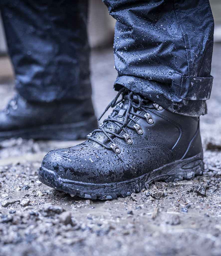 [RG595 BLK 6] Regatta Safety Footwear Gritstone S3 WP Safety Hikers (6, Black)