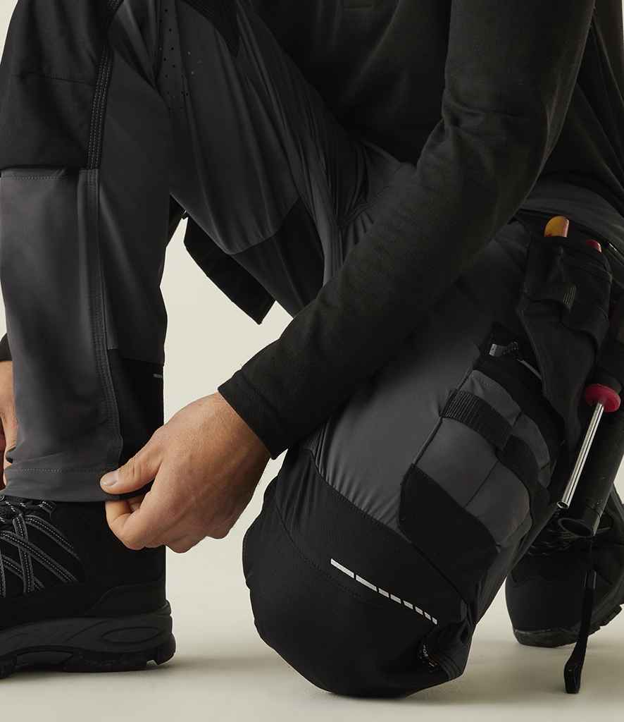 [RG677 SL/BK 28/R] Regatta 4TEX Stretch Holster Trousers (28/R)