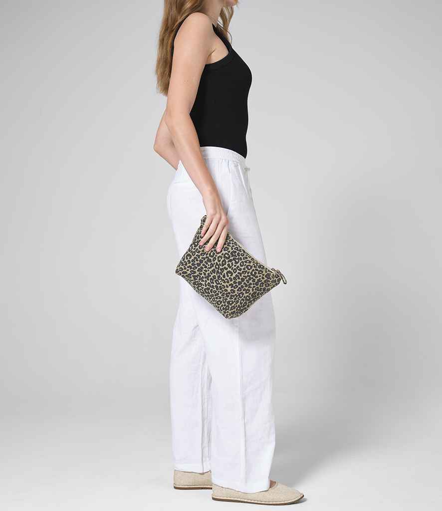 [W330 VLP ONE] Westford Mill Leopard Print Canvas Accessory Bag