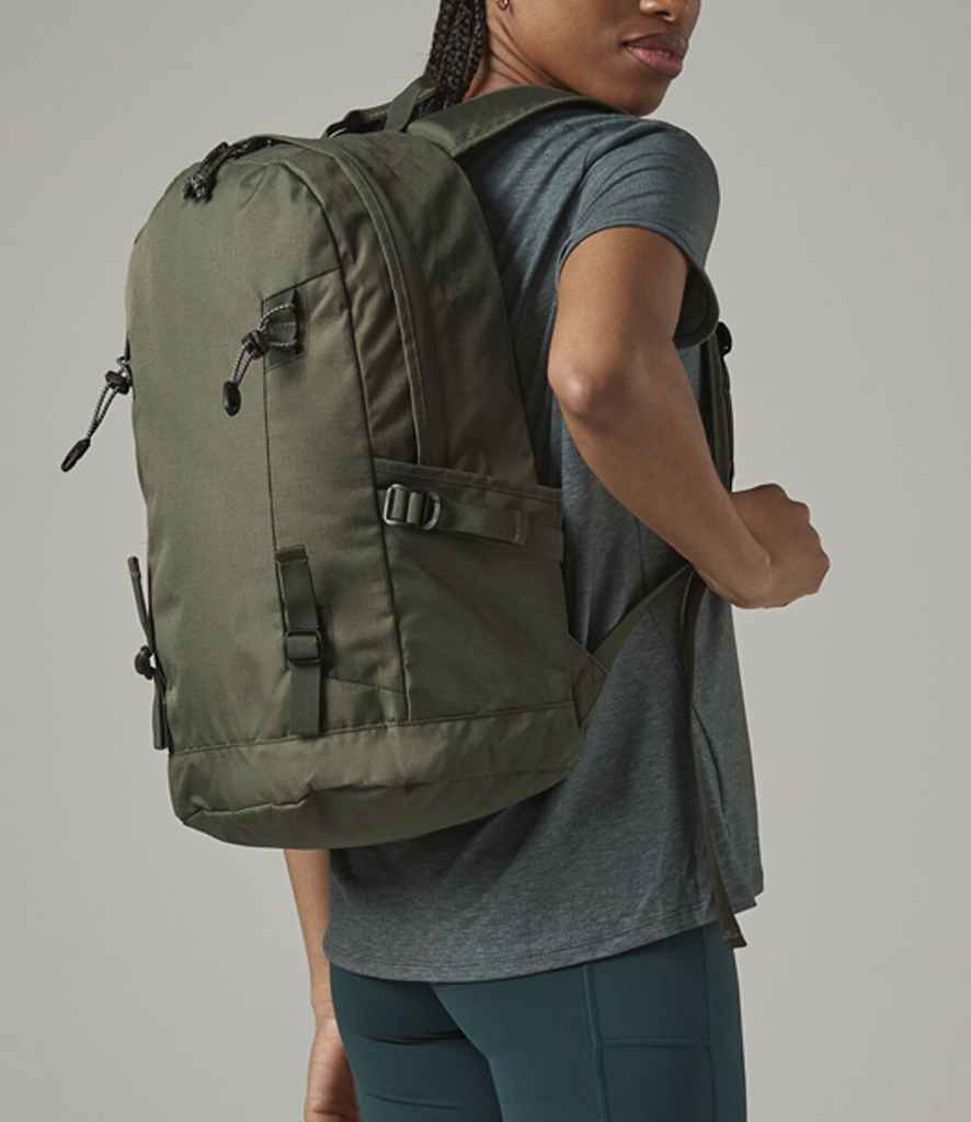 [QD520 BLK ONE] Quadra Everyday Outdoor 20 Litre Backpack (Black)
