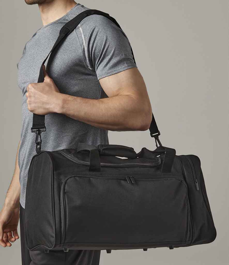 [QD74 BLK ONE] Quadra Universal Holdall (Black)