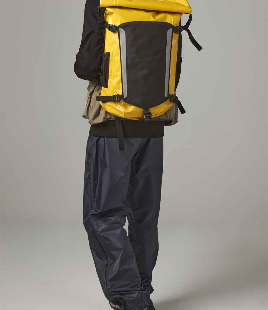 [QX625 YL/BK ONE] Quadra SLX 25 Litre Waterproof Backpack (Yellow/Black)