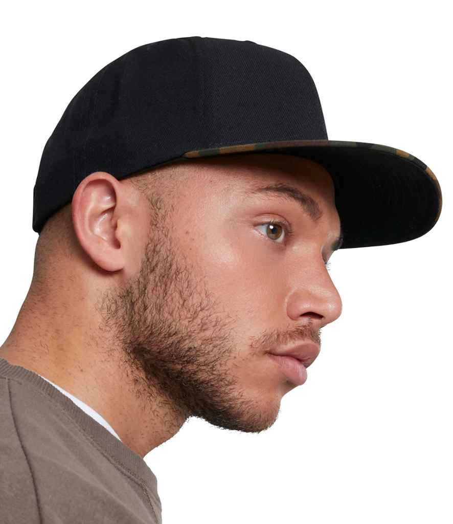 [F6089TC B/GNC ONE] Flexfit Two Tone Classic Camo Snapback Cap (Black/Green Camo)