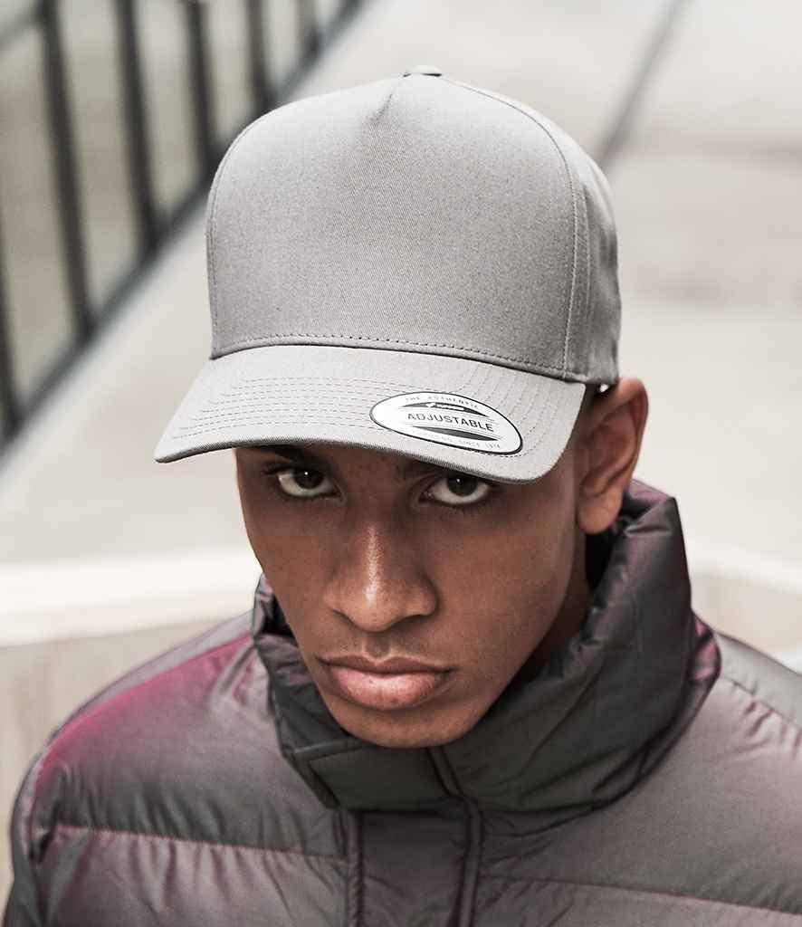 [F7707 BLK ONE] Flexfit 5 Panel Curved Classic Snapback Cap (Black)